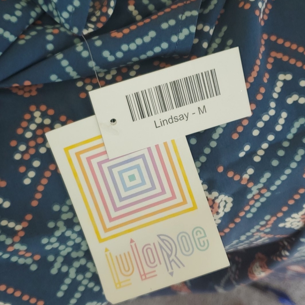 Lularoe - Picture 3 of 4